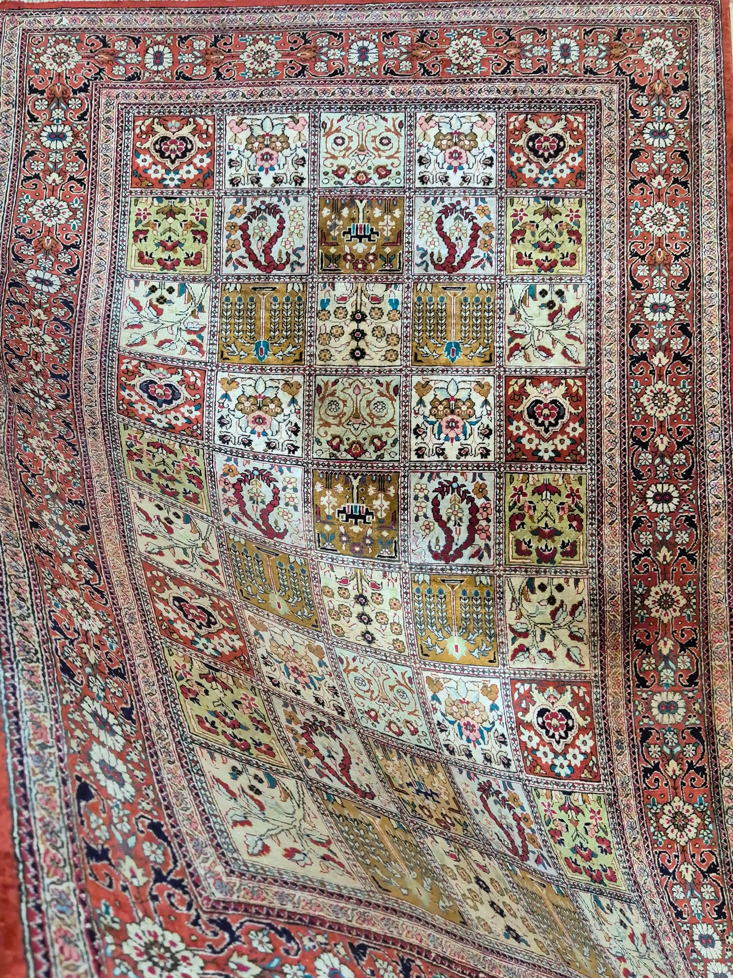 Ghom Teppich Seide auf Seide fein Gartenmuster