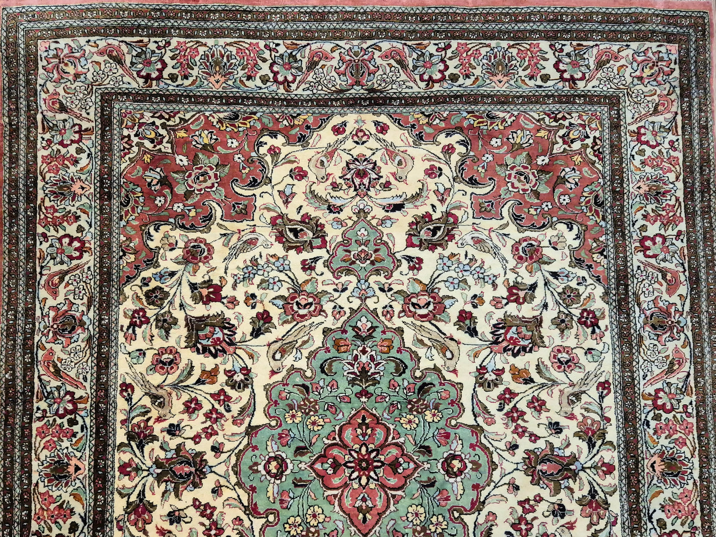 Ghom Seide auf Seide Teppich Medaillon florales Muster feine Knüpfung