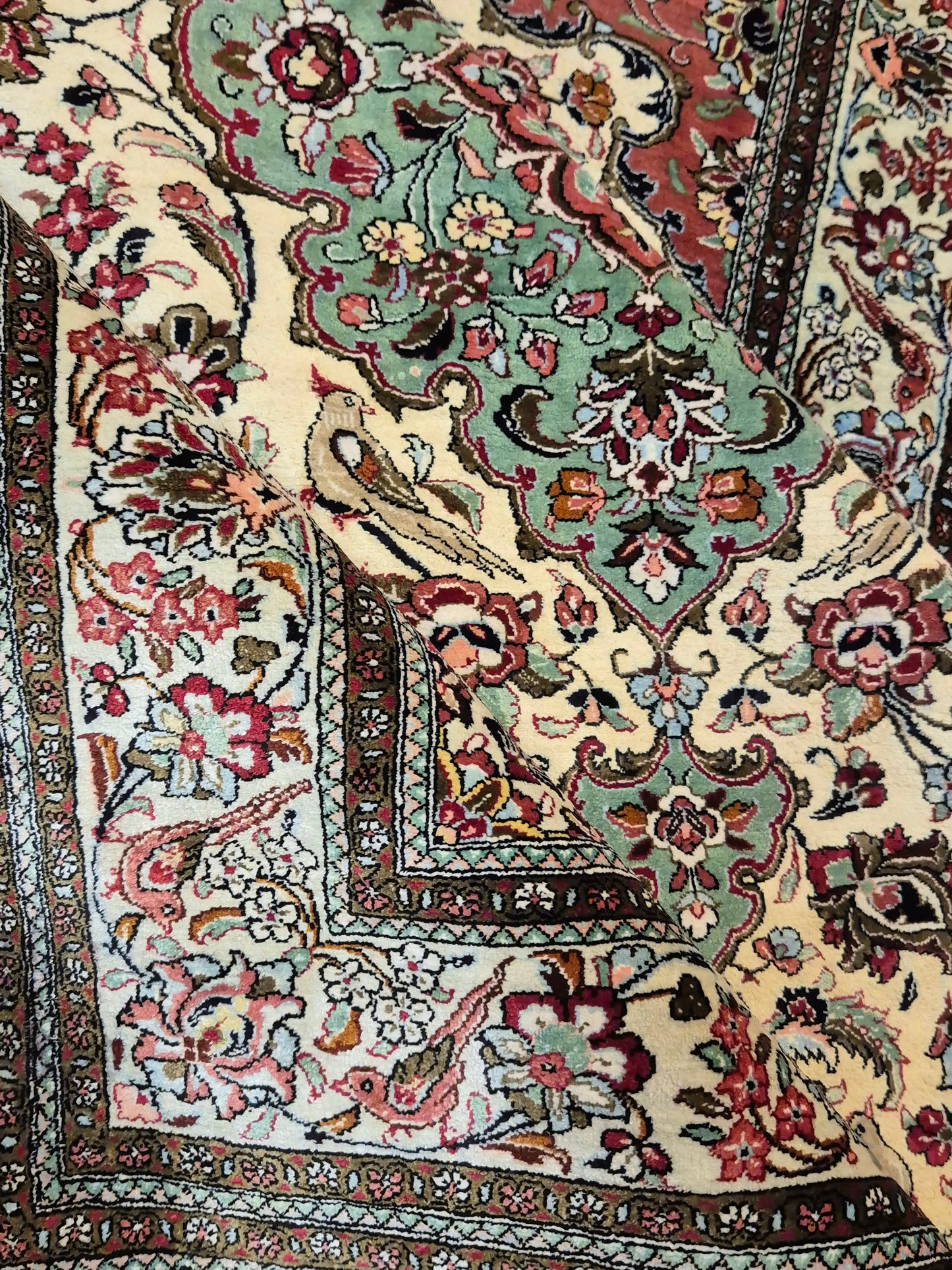 Ghom Seide auf Seide Teppich Medaillon florales Muster feine Knüpfung