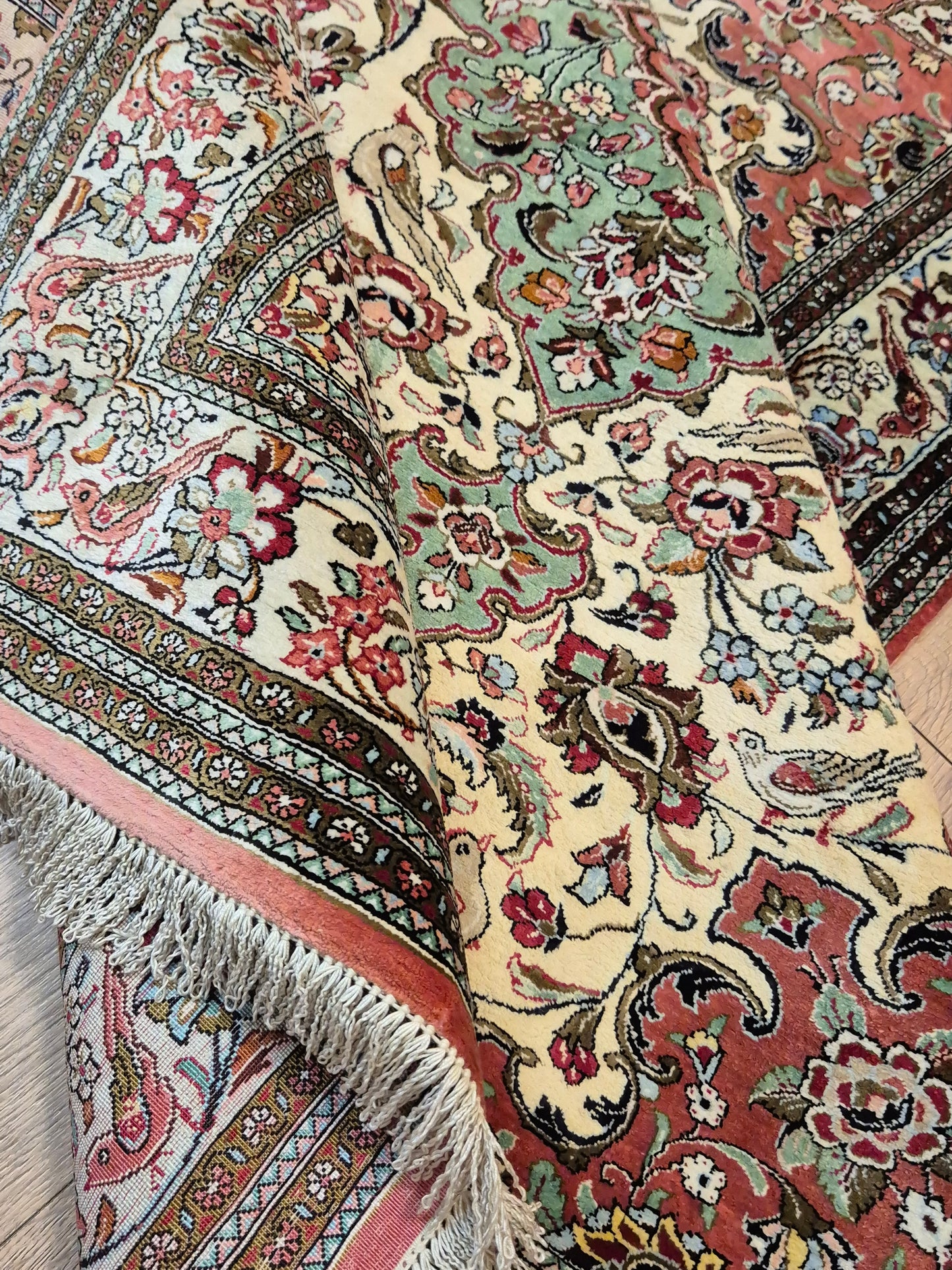 Ghom Seide auf Seide Teppich Medaillon florales Muster feine Knüpfung