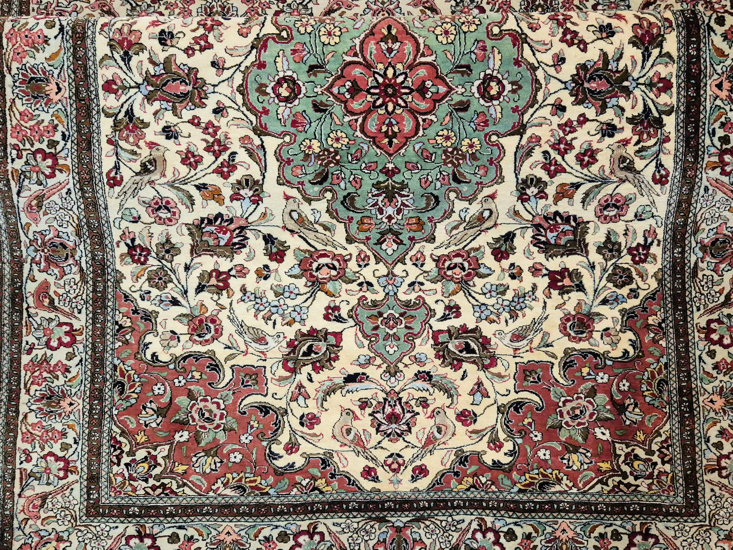 Ghom Seide auf Seide Teppich Medaillon florales Muster feine Knüpfung