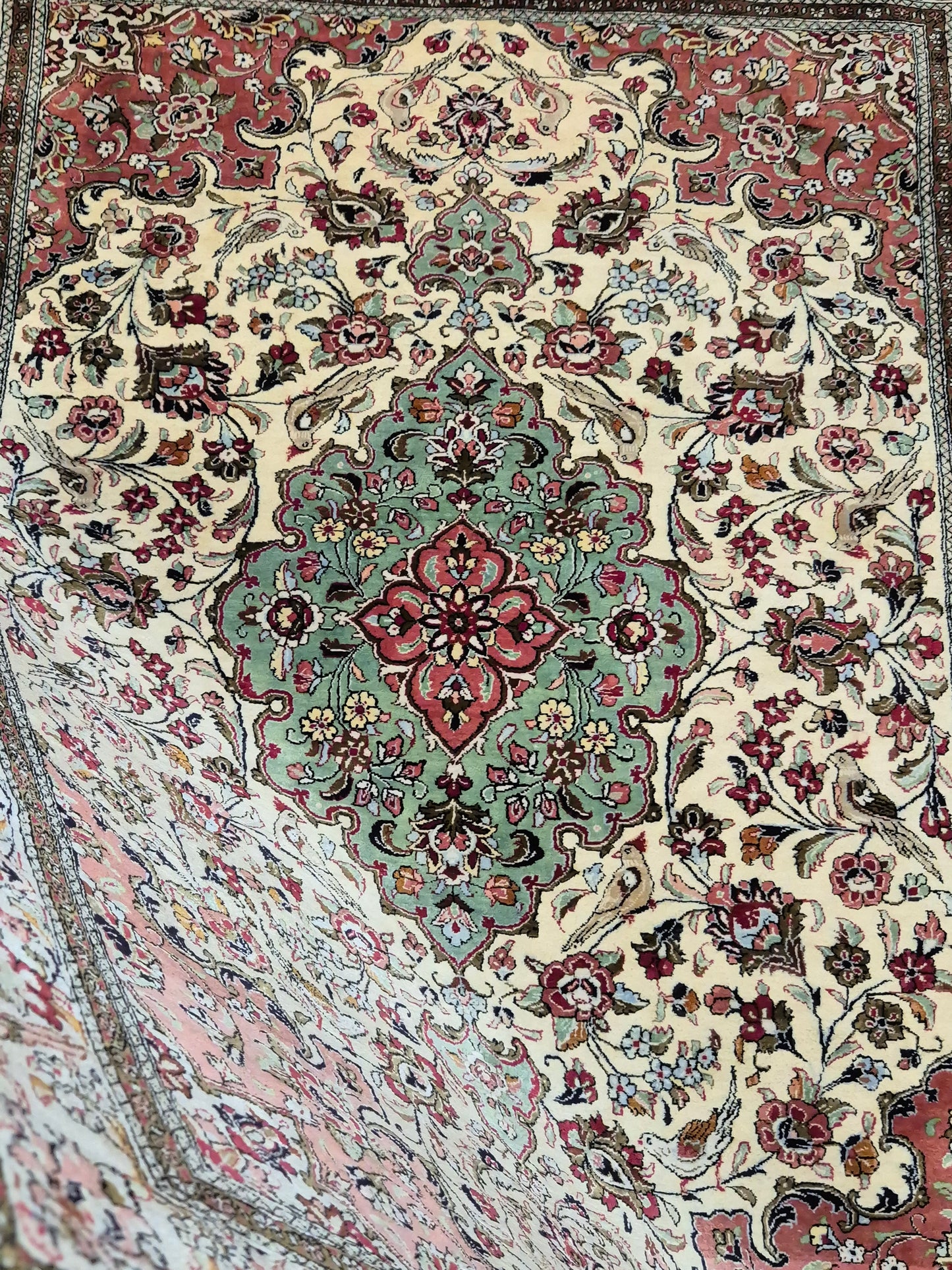 Ghom Seide auf Seide Teppich Medaillon florales Muster feine Knüpfung