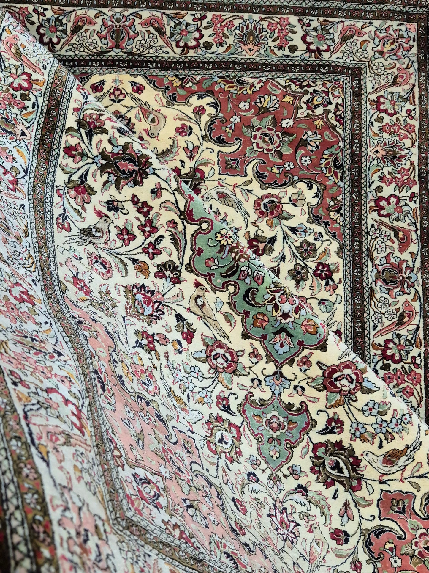 Ghom Seide auf Seide Teppich Medaillon florales Muster feine Knüpfung