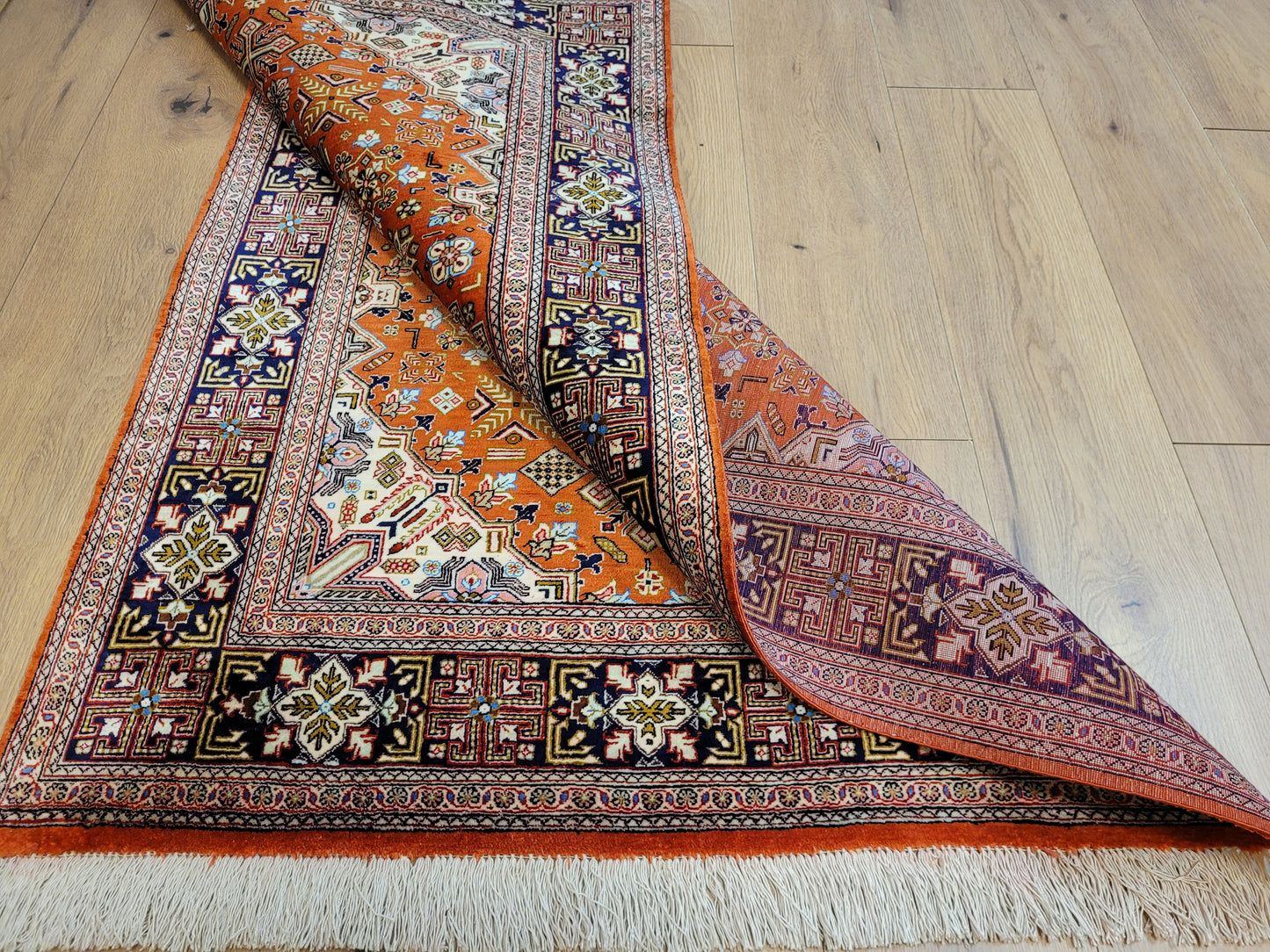 Ghom Seide auf Seide Teppich geometrisches Medaillon feine Knüpfung