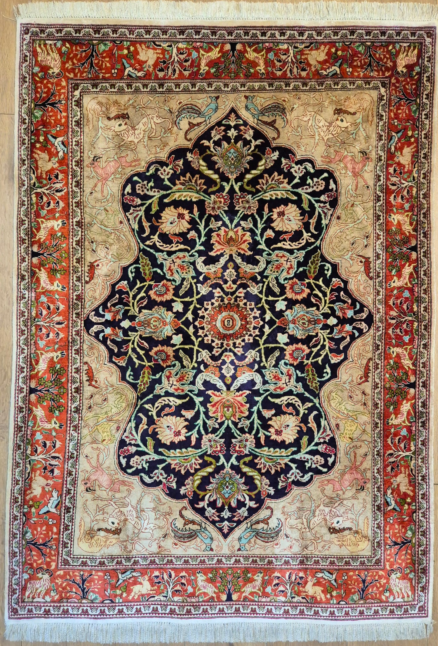 Ghom Seidenteppich auf Seide Jagdmotiv feine Knüpfung