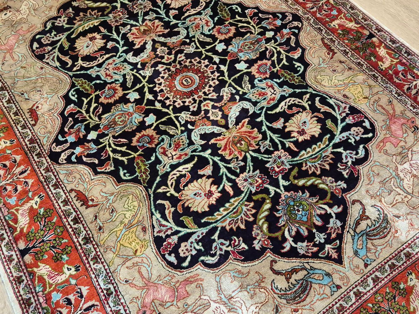 Ghom Seidenteppich auf Seide Jagdmotiv feine Knüpfung