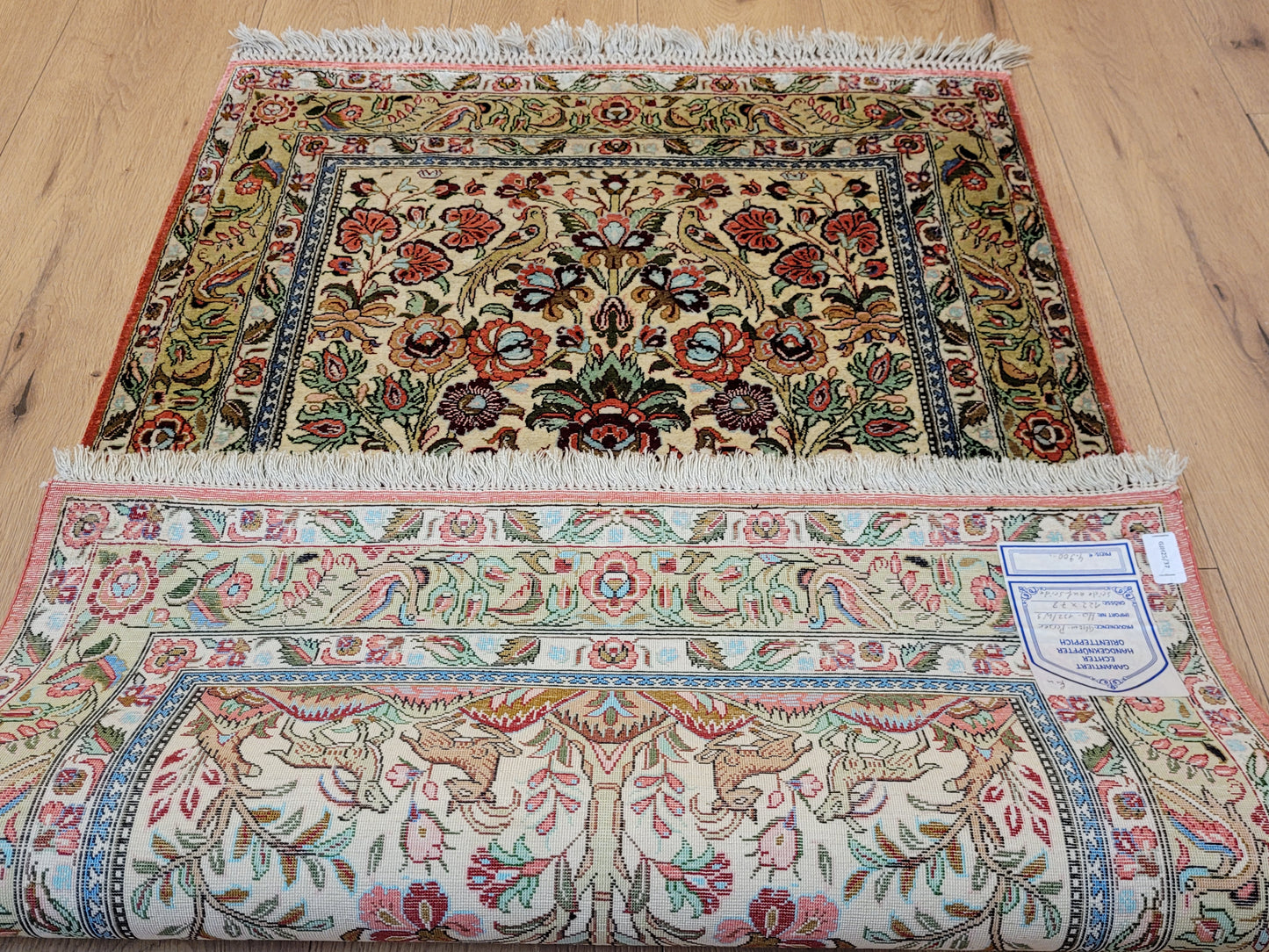 Ghom Seide auf Seide Teppich florales Gartenmotiv feine Knüpfung