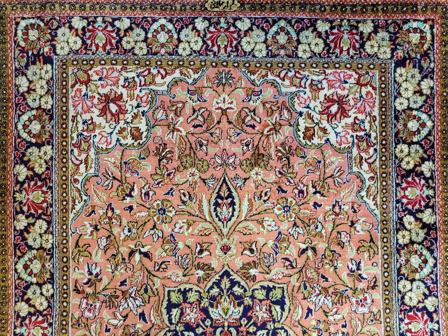 Ghom Seide auf Seide Teppich signiert florales Medaillon feine Knüpfung