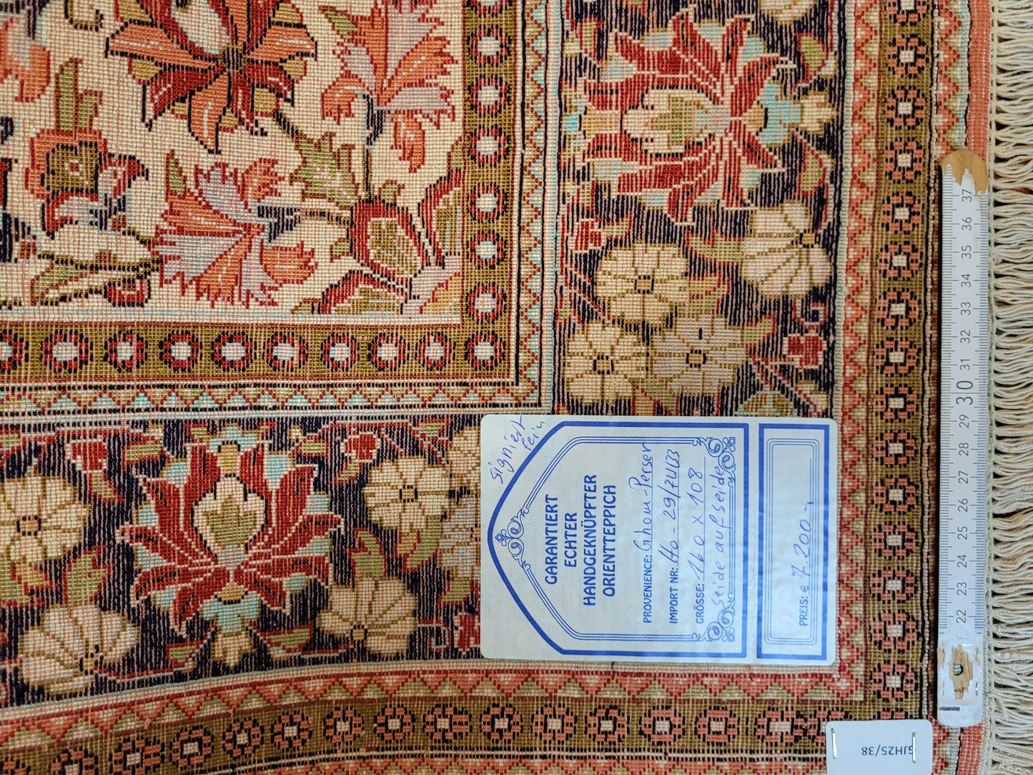 Ghom Seide auf Seide Teppich signiert florales Medaillon feine Knüpfung