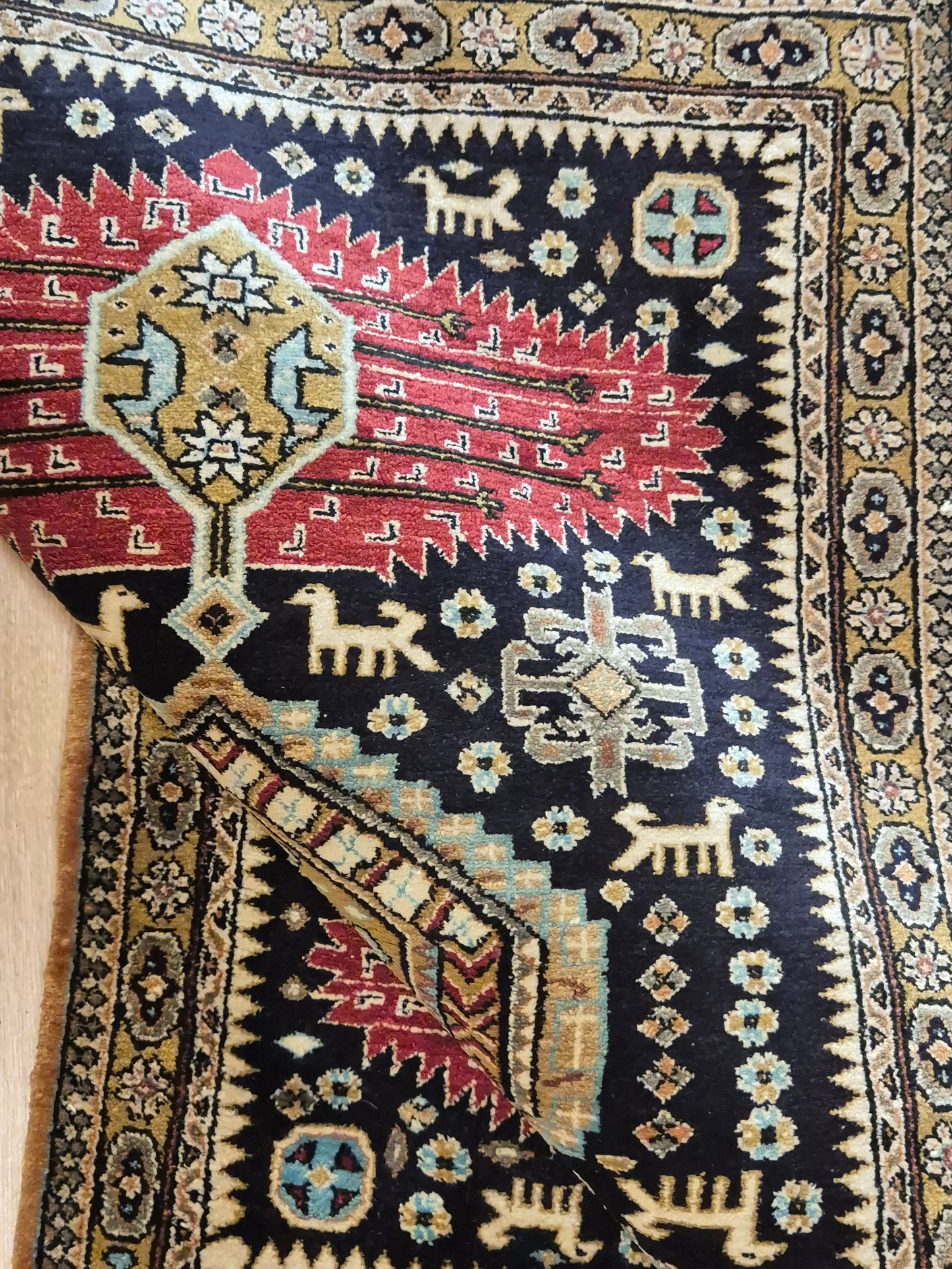 Ghom Seidenteppich reine Seide geometrisches Design Tiermotive