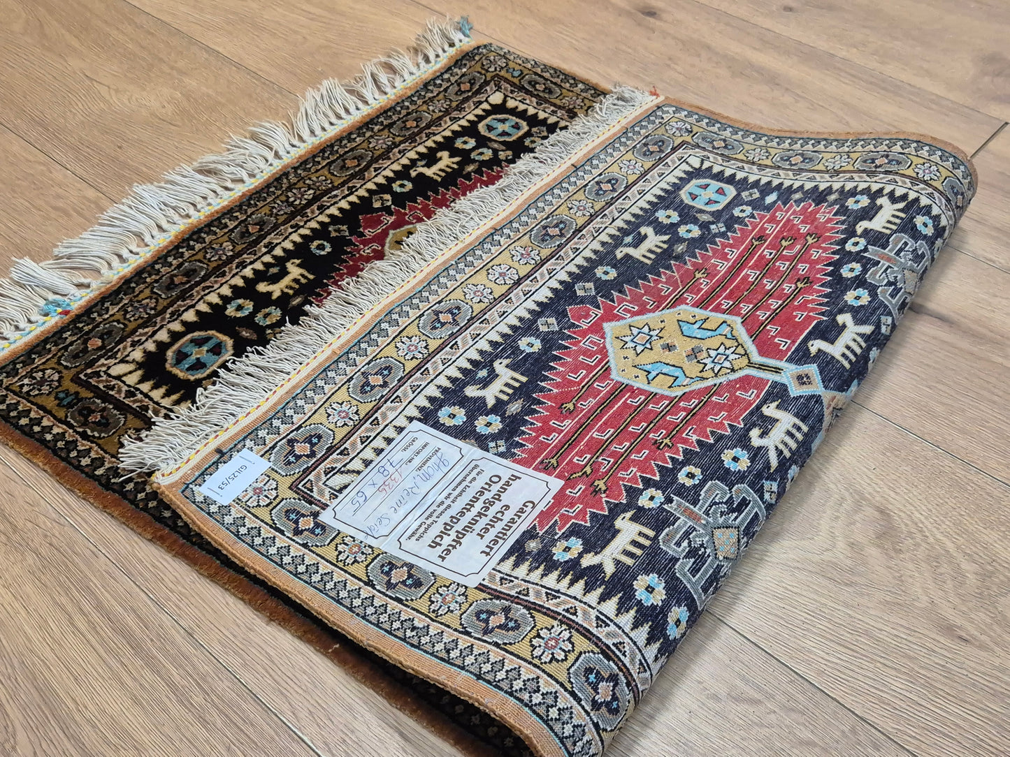 Ghom Seidenteppich reine Seide geometrisches Design Tiermotive