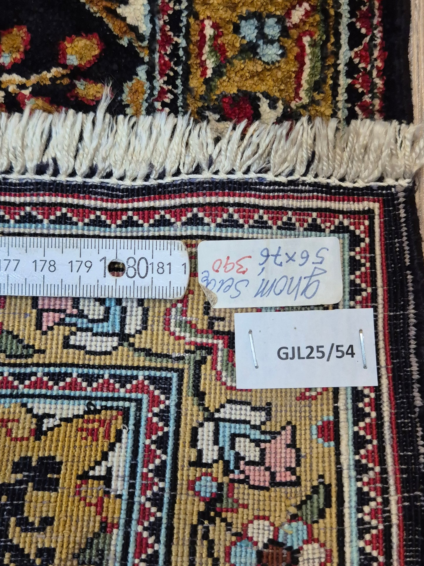 Ghom Seidenteppich florales Medaillon feine Knüpfung reine Seide