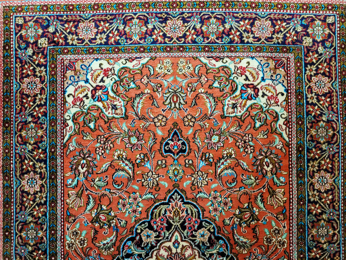 Ghom Teppich Seide auf Seide fein Blumenmuster