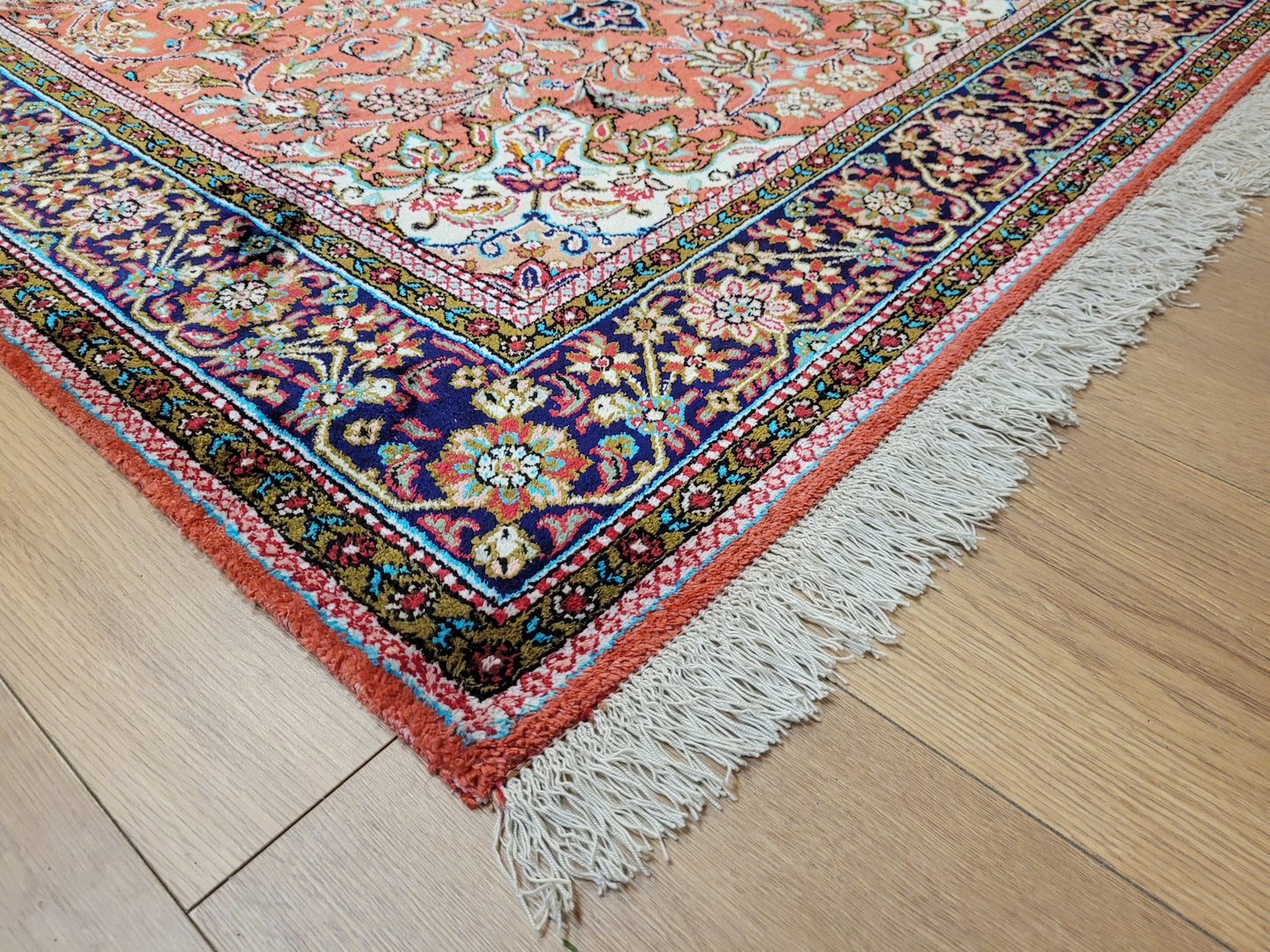 Ghom Teppich Seide auf Seide fein Blumenmuster