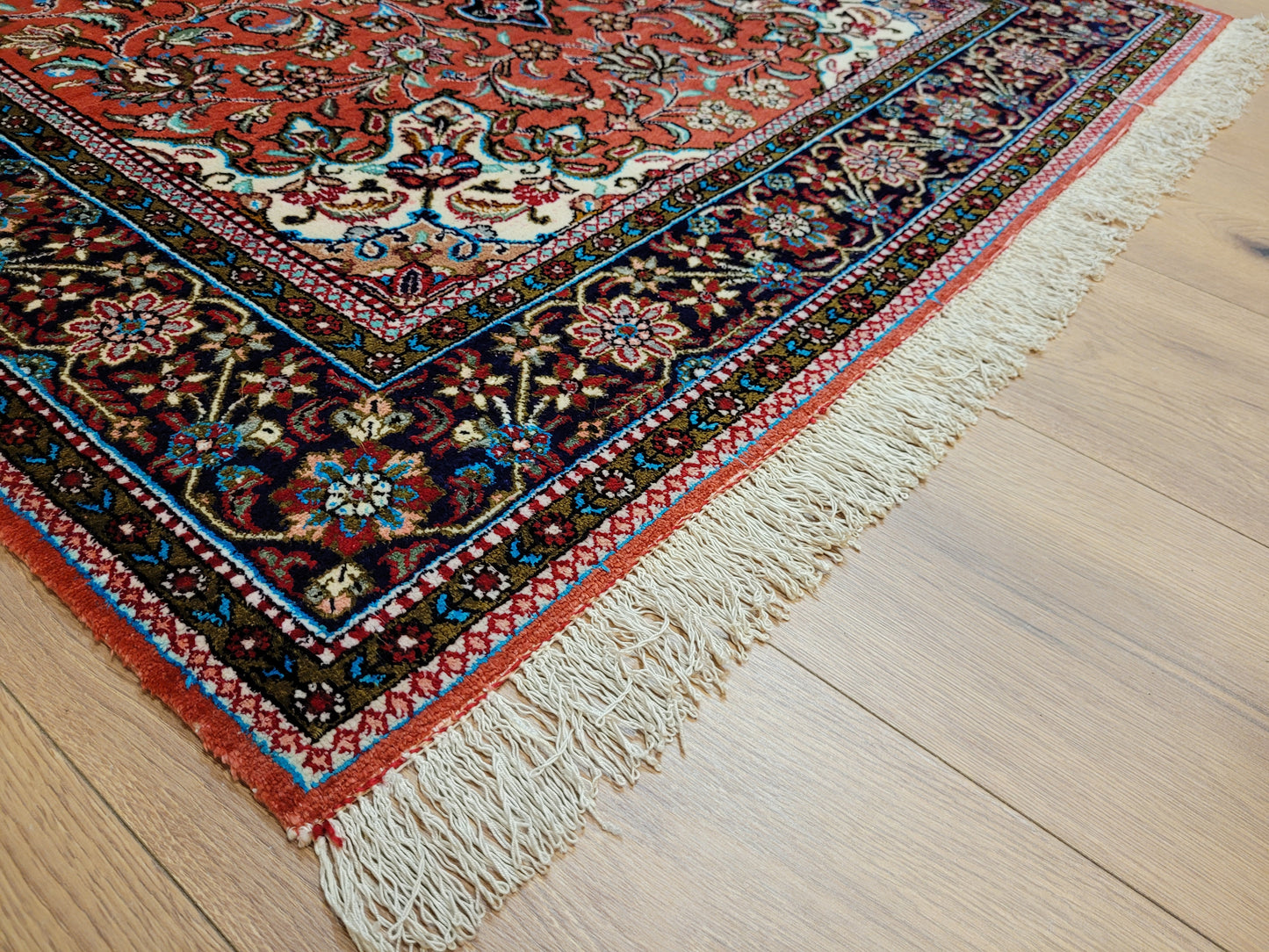 Ghom Teppich Seide auf Seide fein Blumenmuster