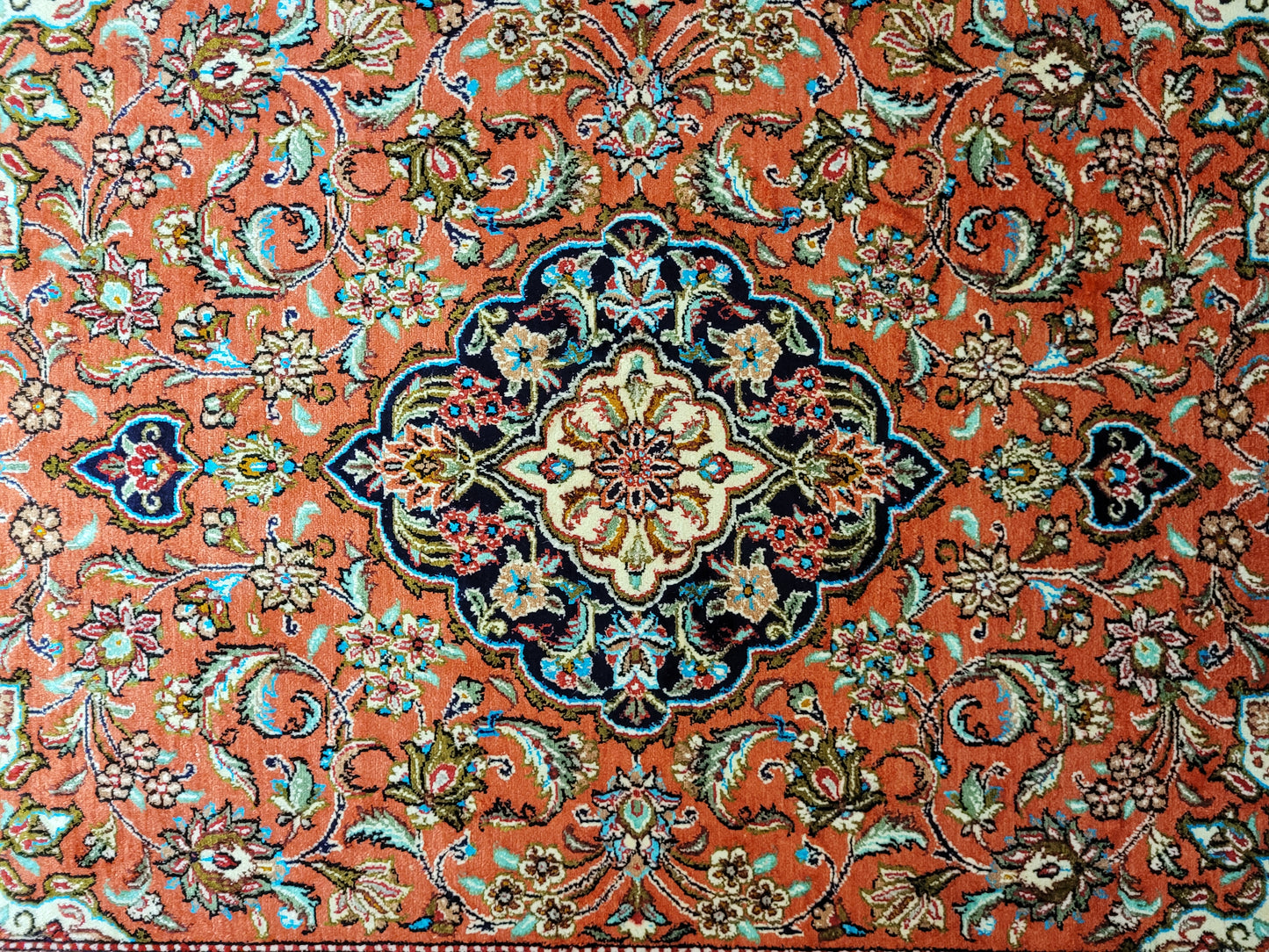 Ghom Teppich Seide auf Seide fein Blumenmuster