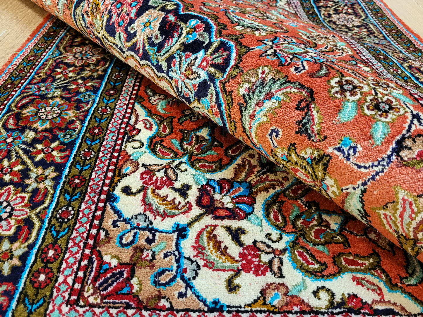 Ghom Teppich Seide auf Seide fein Blumenmuster