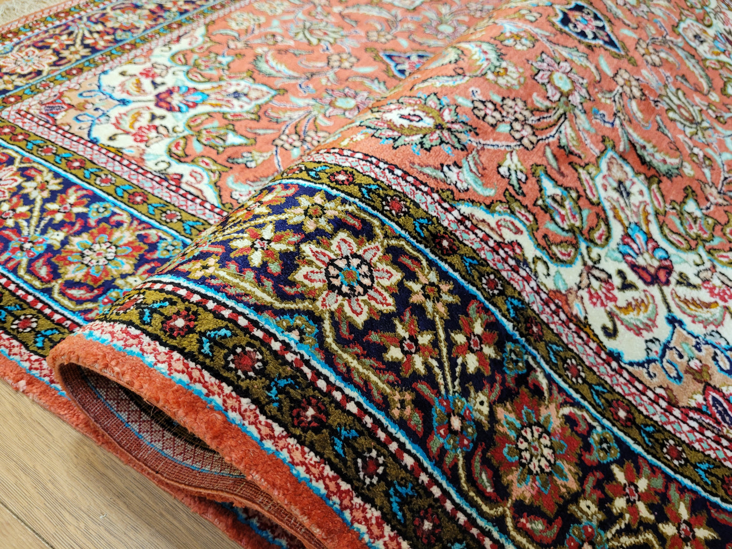 Ghom Teppich Seide auf Seide fein Blumenmuster