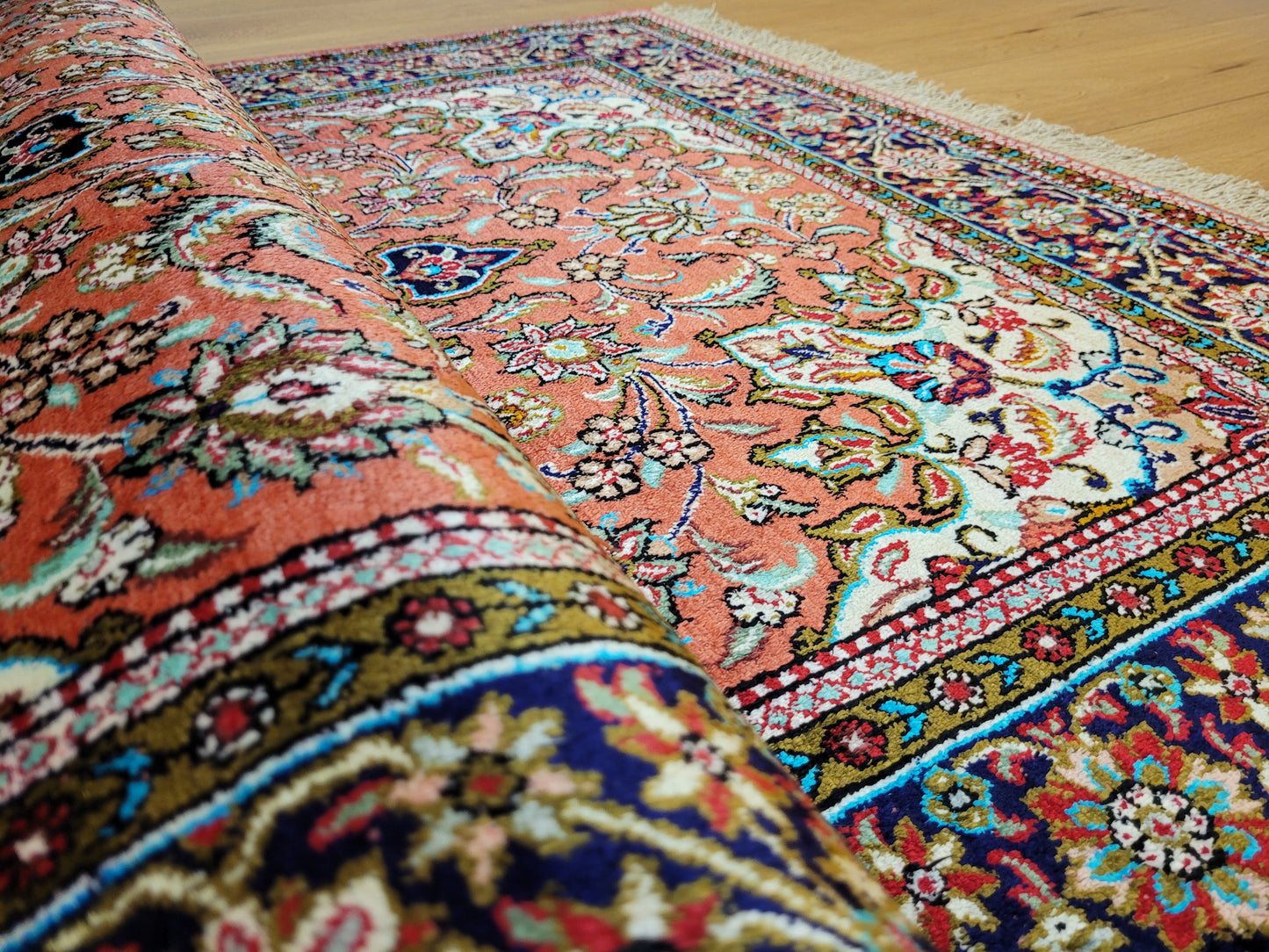 Ghom Teppich Seide auf Seide fein Blumenmuster