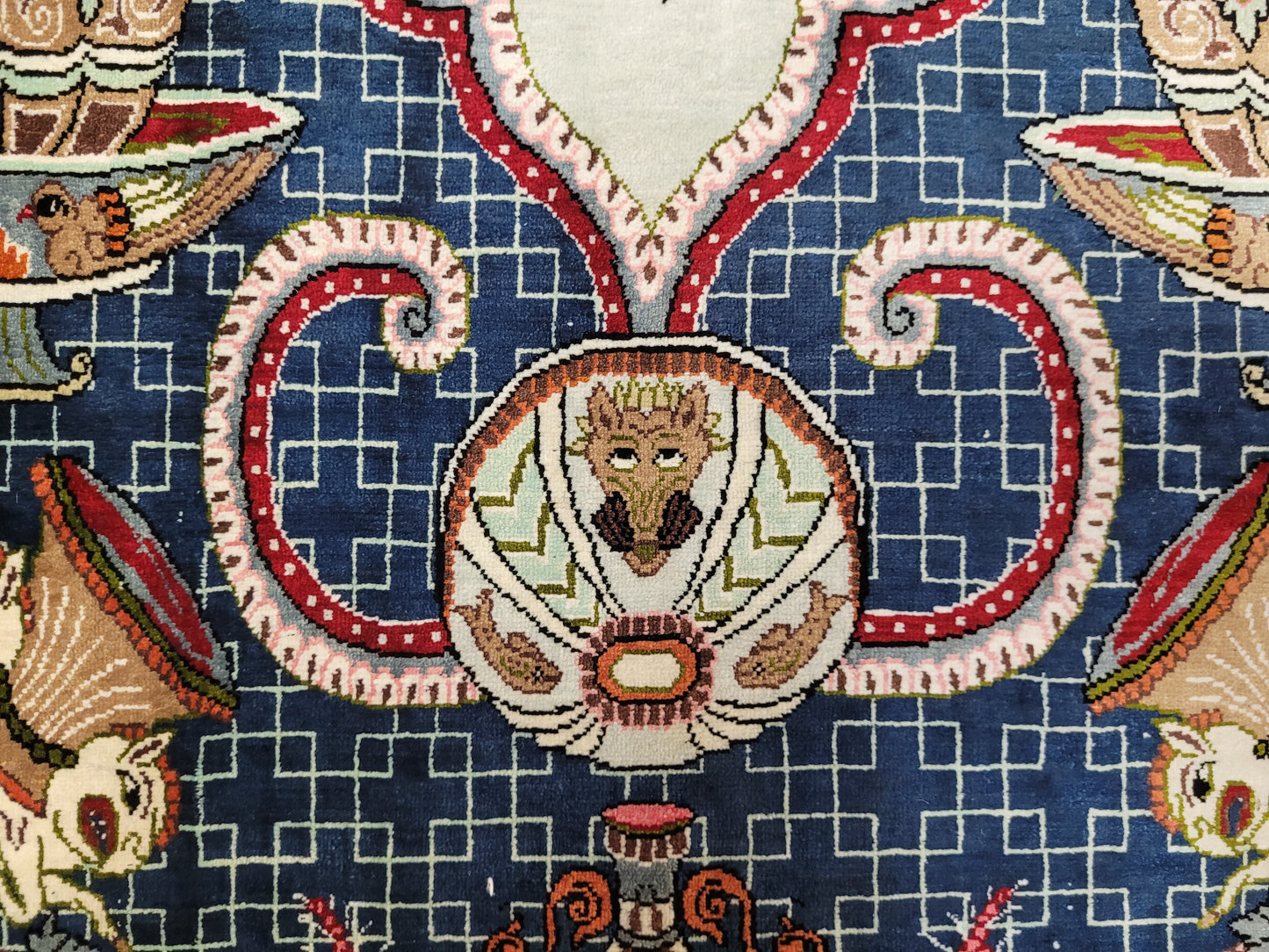 Ghom Teppich Seide auf Seide signiert figürliche Darstellung