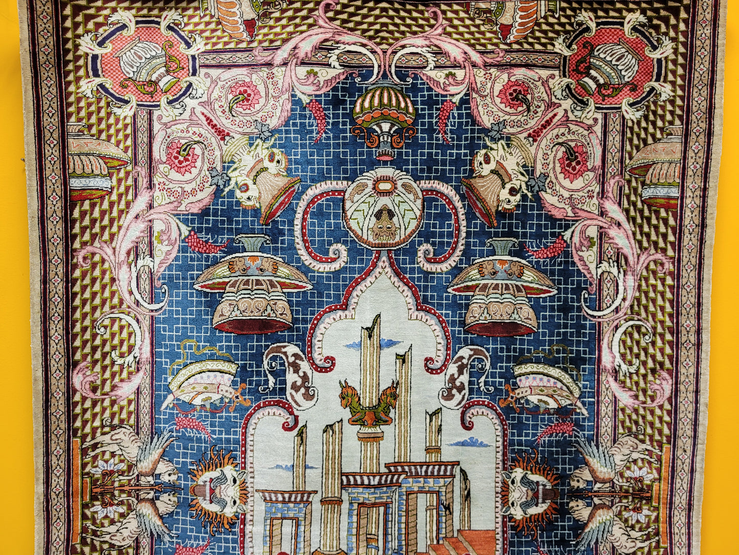 Ghom Teppich Seide auf Seide signiert figürliche Darstellung