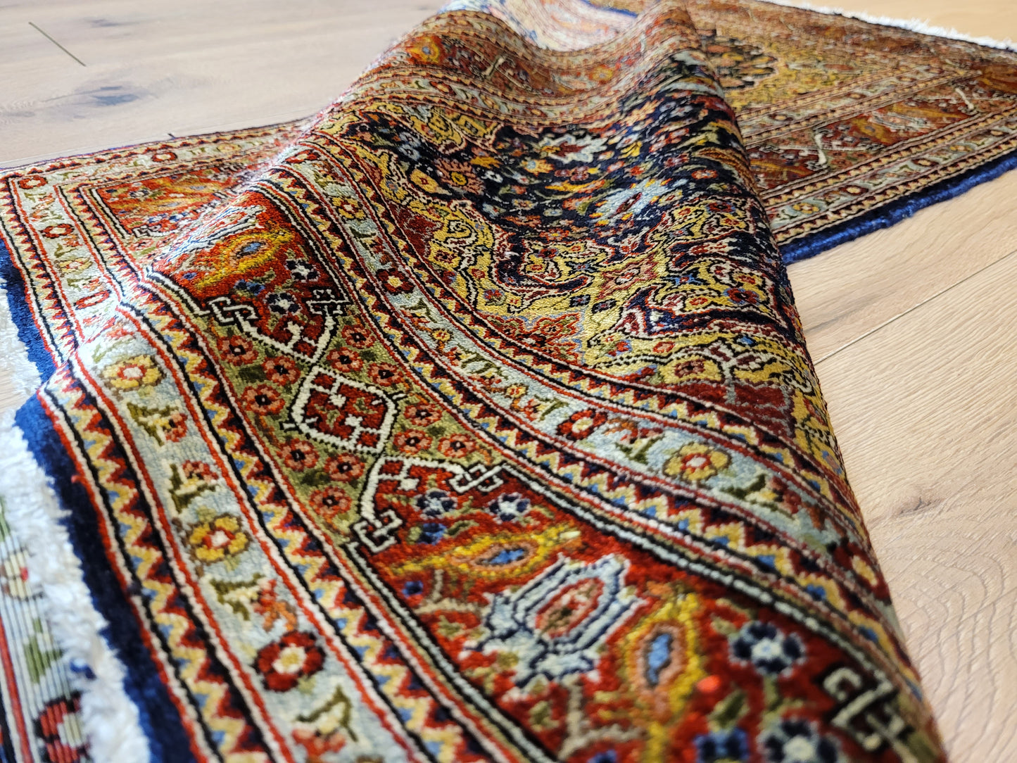 Hereke Teppich Seide auf Seide fein Vase mit Blumenmotiv