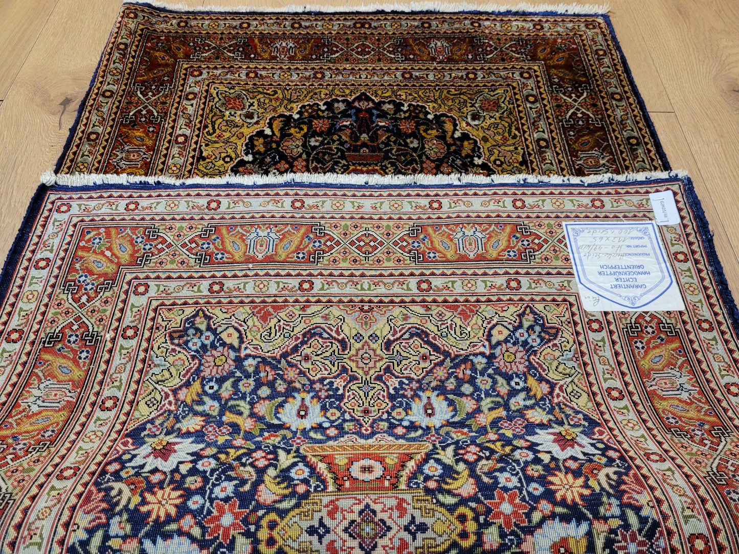 Hereke Teppich Seide auf Seide fein Vase mit Blumenmotiv