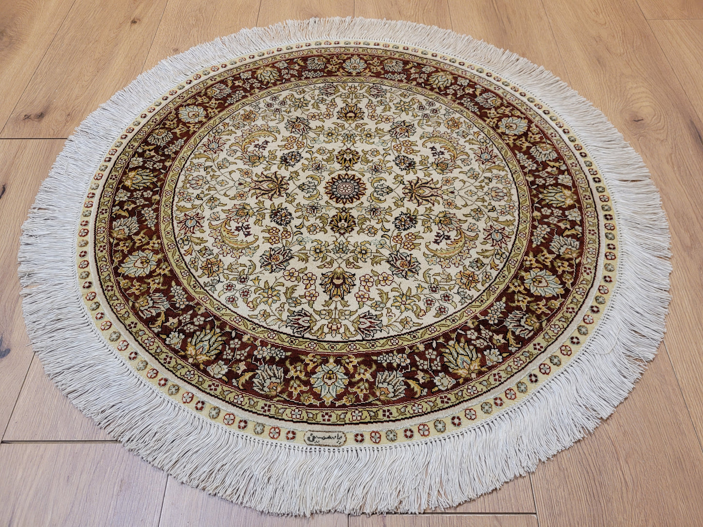 Hereke Teppich Seide auf Seide signiert rund florales Medaillon