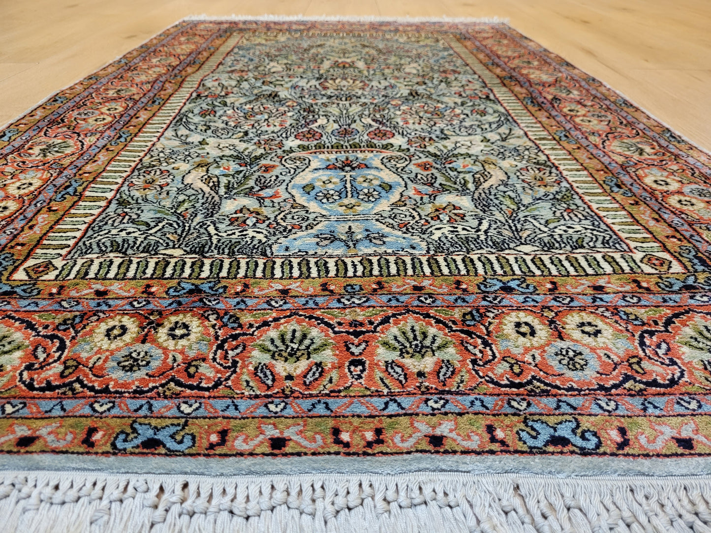 Ghom Teppich Seide auf Seide fein Vase mit Blumenornamenten