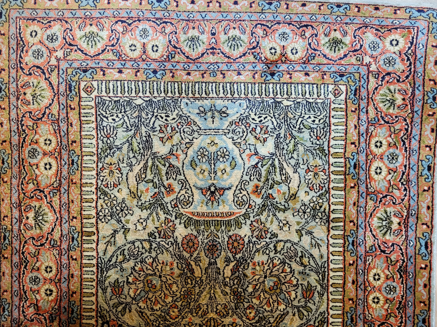 Ghom Teppich Seide auf Seide fein Vase mit Blumenornamenten
