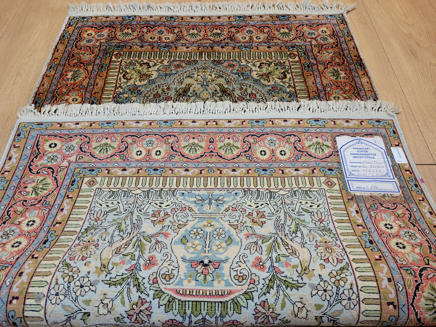 Ghom Teppich Seide auf Seide fein Vase mit Blumenornamenten