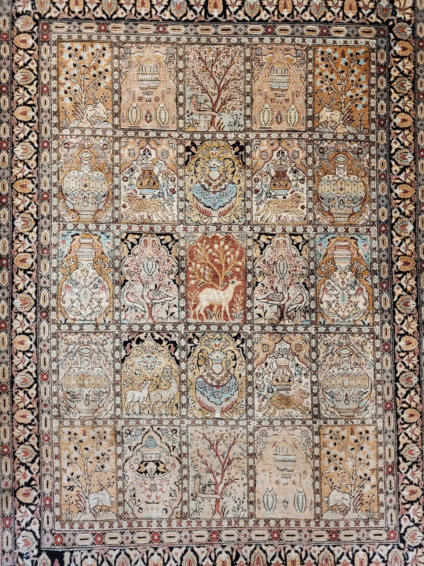 Ghom Teppich Seide auf Seide fein Gartenmotiv Jagdszenen