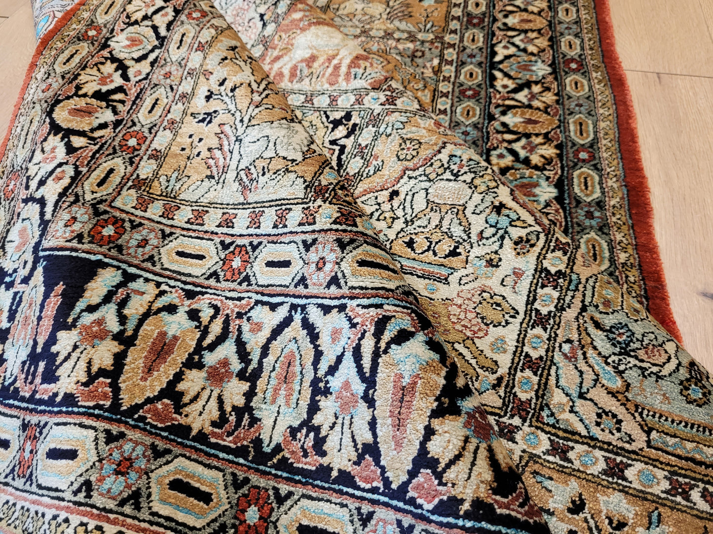 Ghom Teppich Seide auf Seide fein Gartenmotiv Jagdszenen