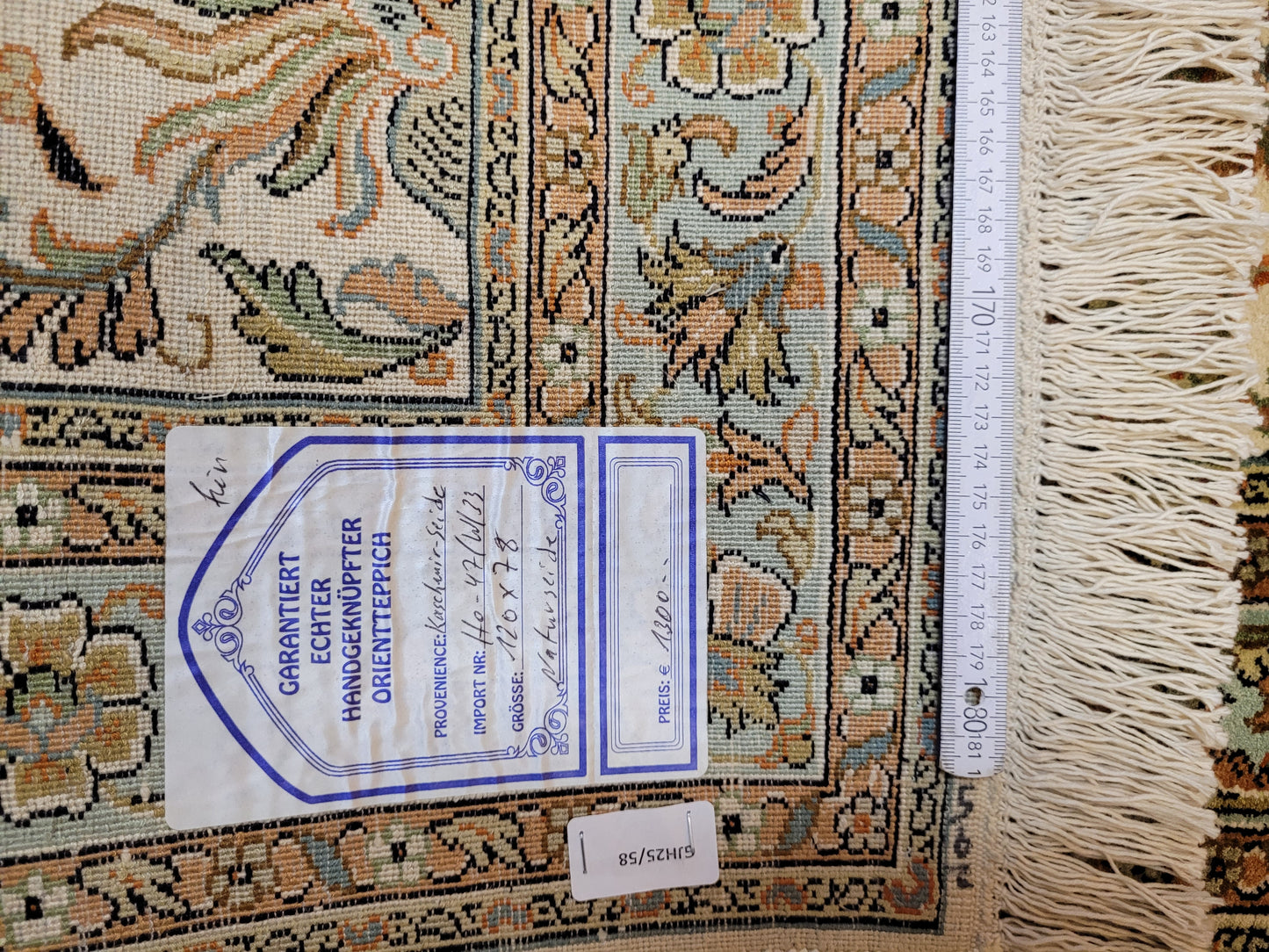 Kaschmir Seidenteppich Naturseide florales Motiv feine Knüpfung