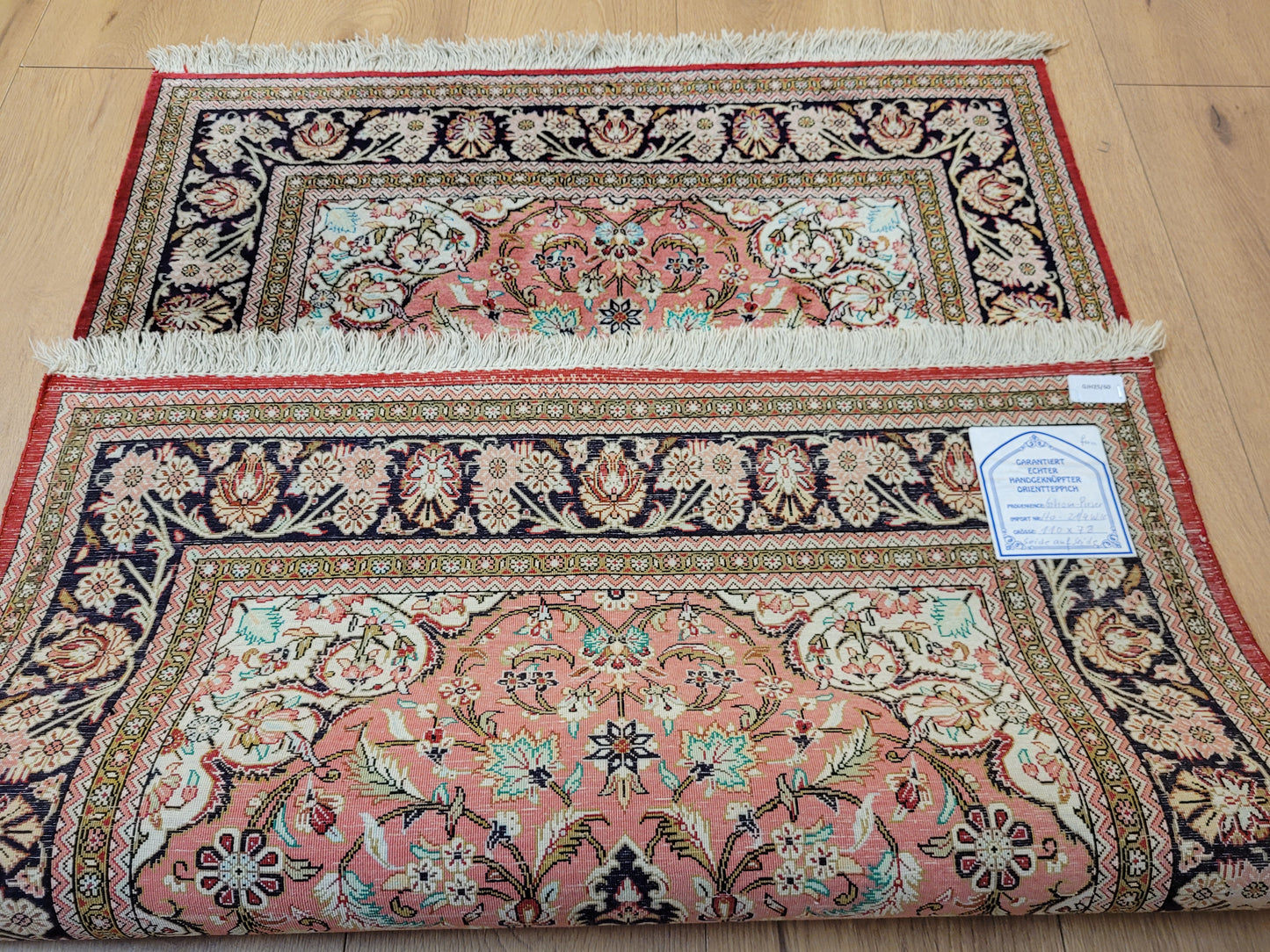 Ghom Teppich Seide auf Seide Medaillon florales Design feine Knüpfung