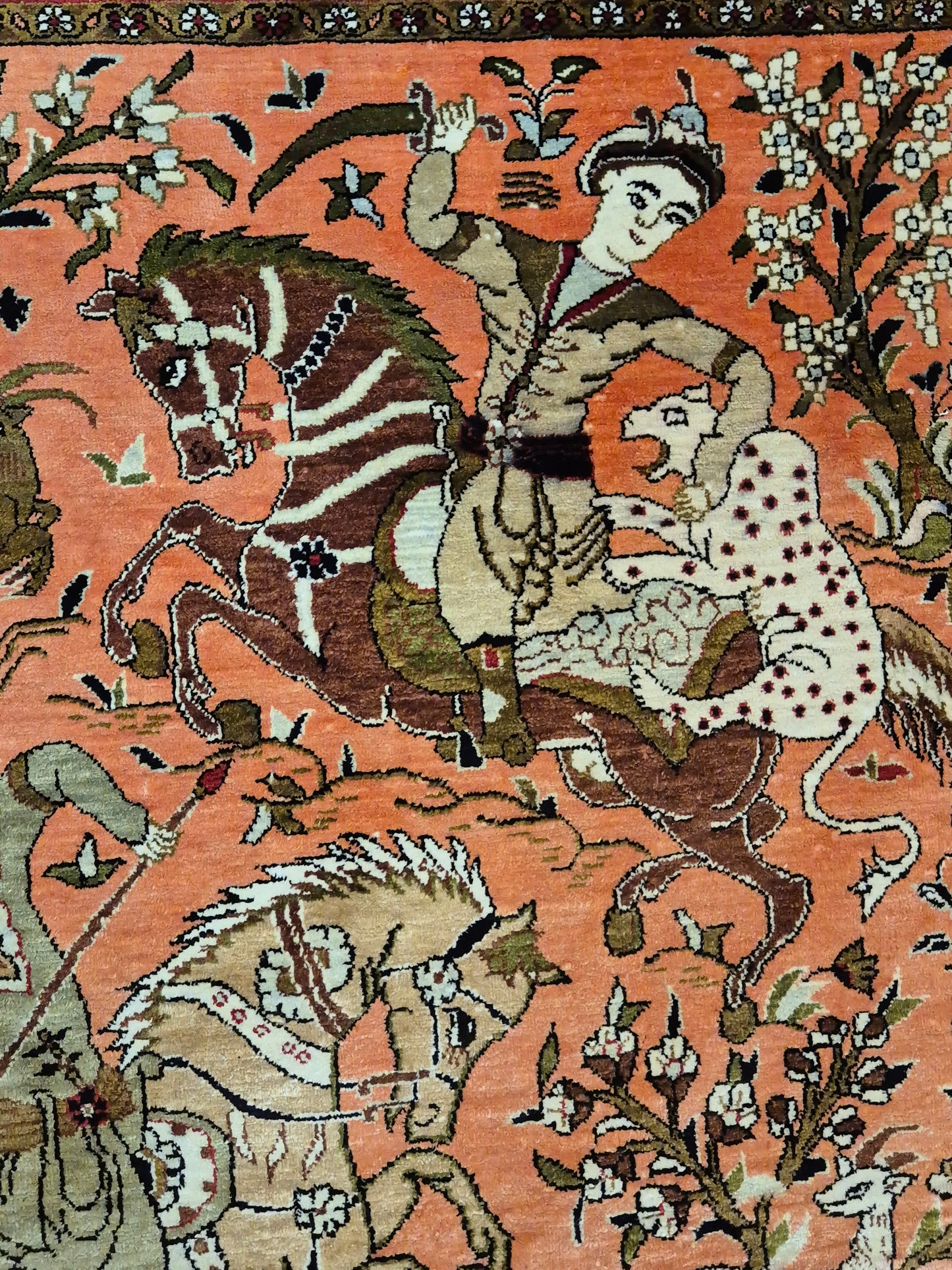 Ghom Seidenteppich Naturseide Jagdmotiv feine Handknüpfung