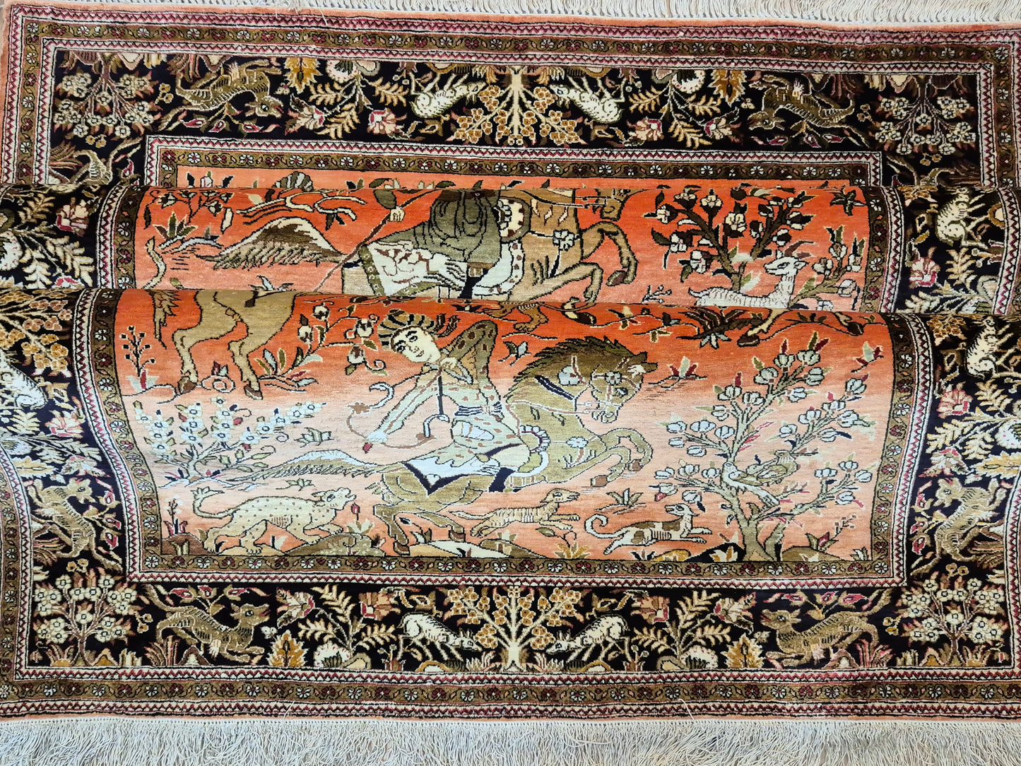 Ghom Seidenteppich Naturseide Jagdmotiv feine Handknüpfung