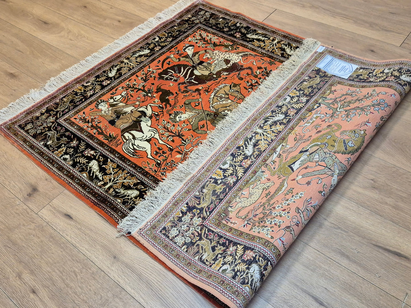 Ghom Seidenteppich Naturseide Jagdmotiv feine Handknüpfung