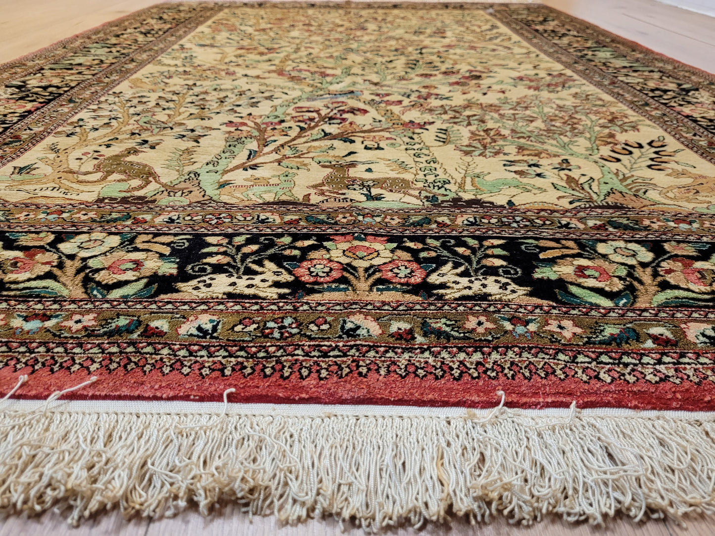 Ghom Teppich Seide auf Seide Jagdszene florales Motiv feine Knüpfung