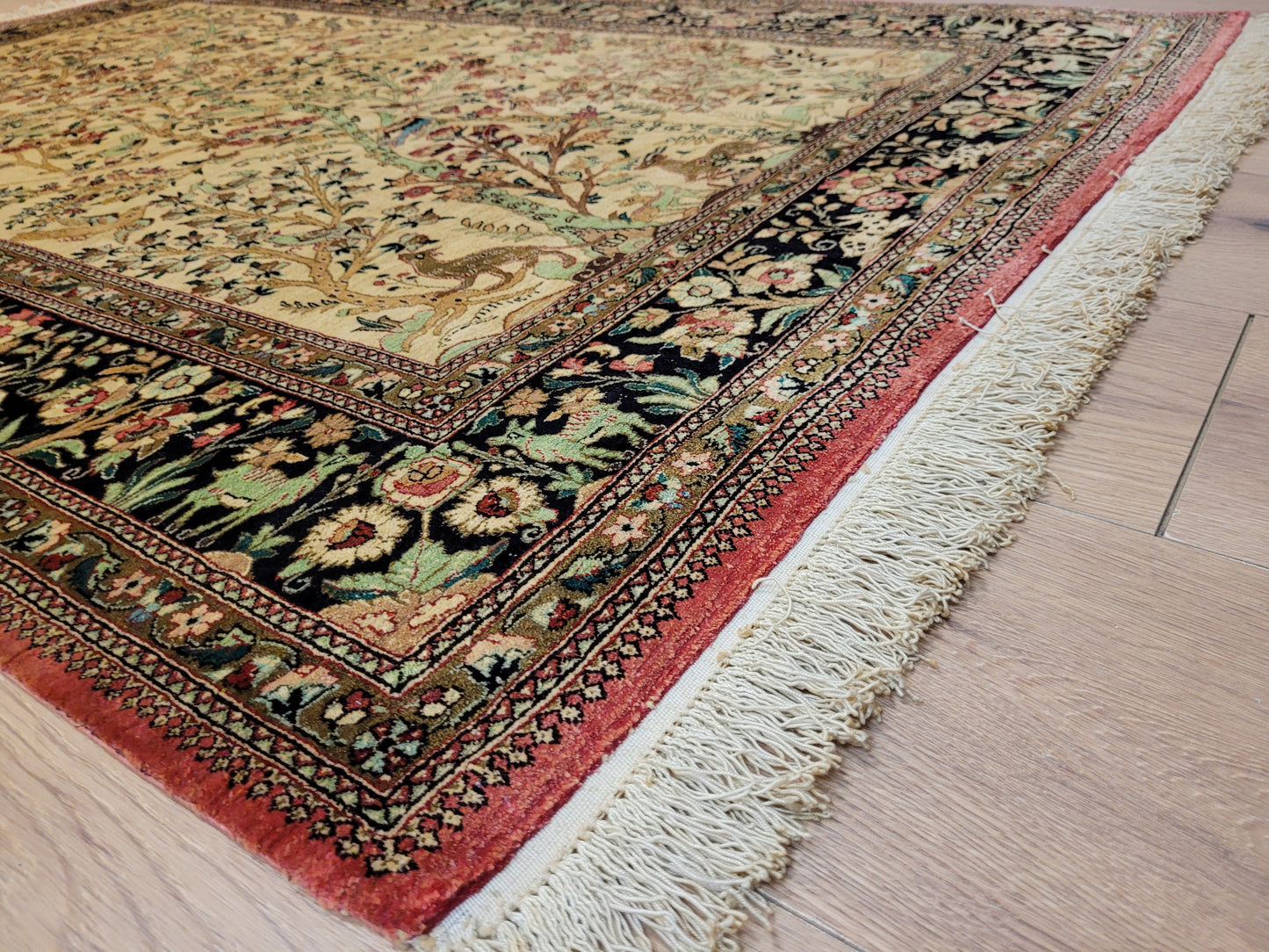 Ghom Teppich Seide auf Seide Jagdszene florales Motiv feine Knüpfung