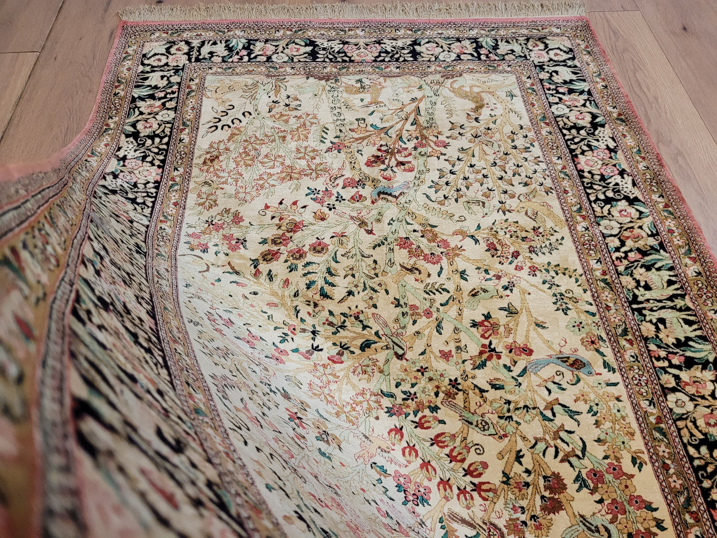 Ghom Teppich Seide auf Seide Jagdszene florales Motiv feine Knüpfung