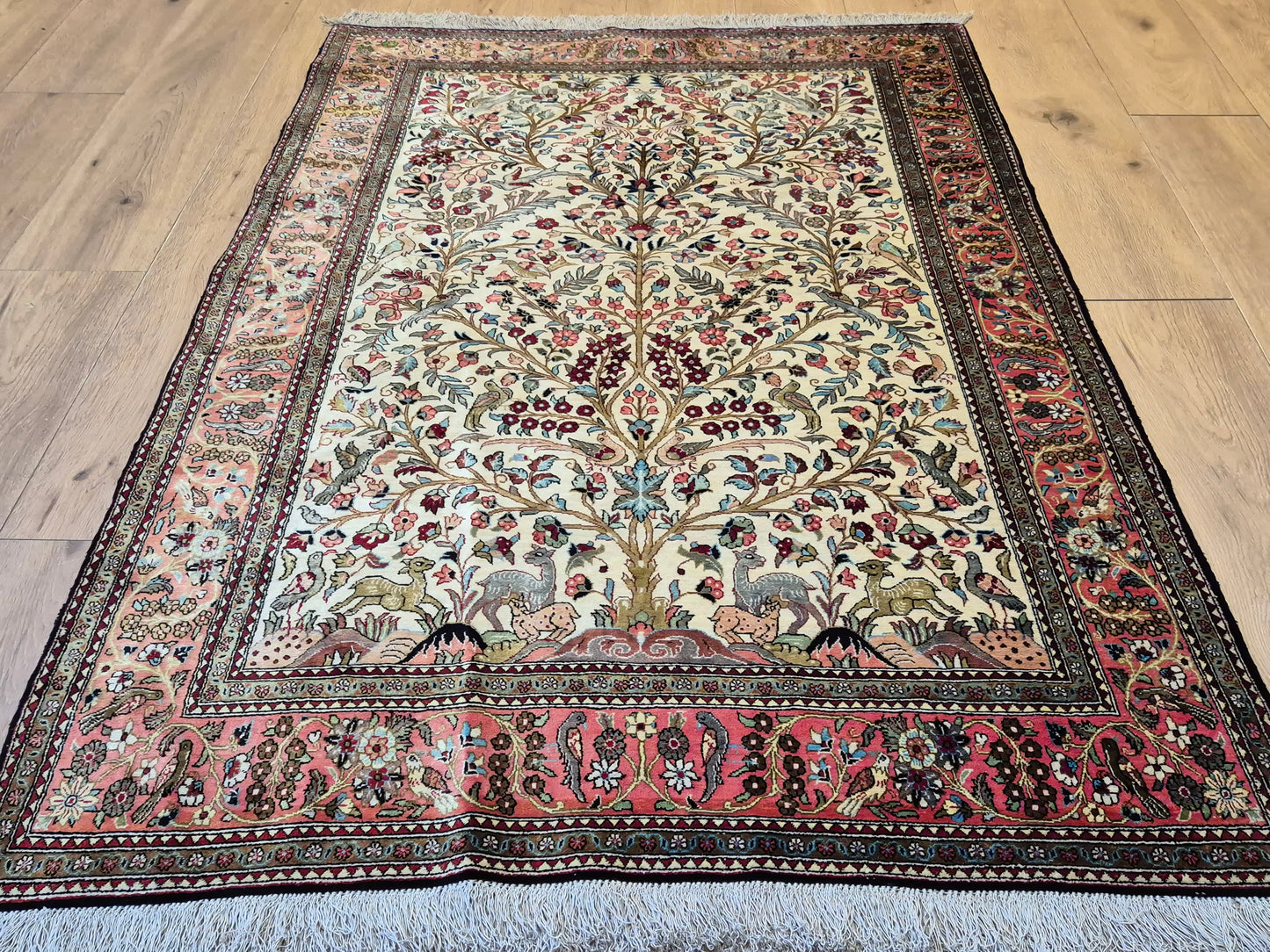 Ghom Seidenteppich Seide auf Seide Lebensbaum mit Tiermotiven