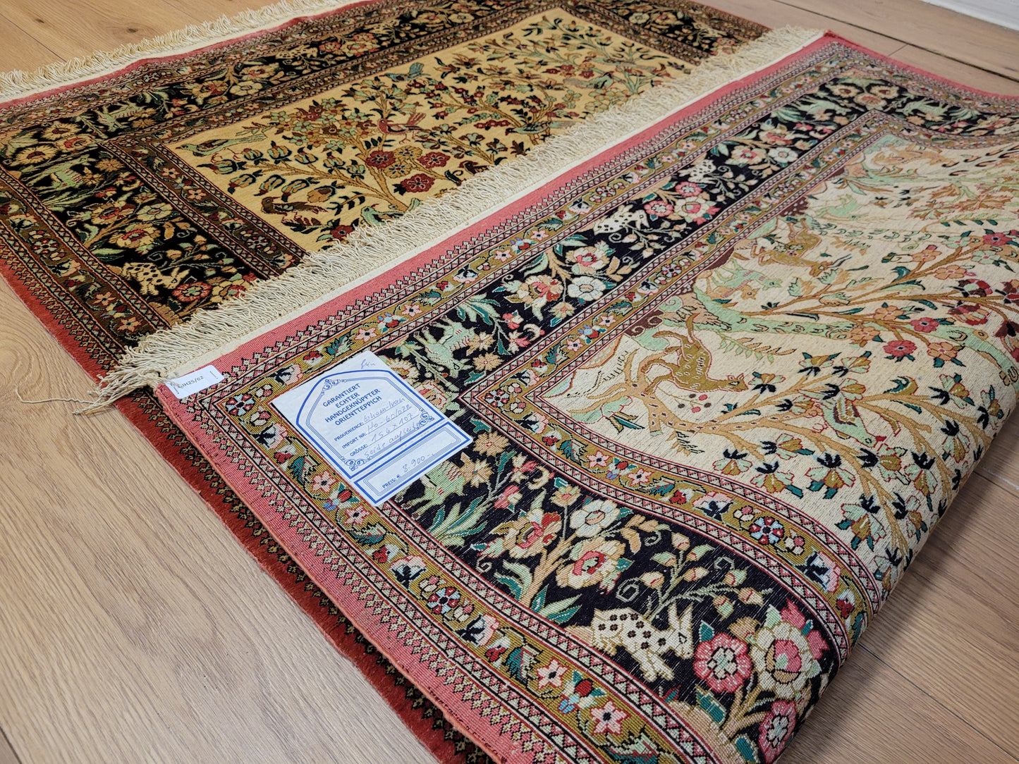 Ghom Teppich Seide auf Seide Jagdszene florales Motiv feine Knüpfung