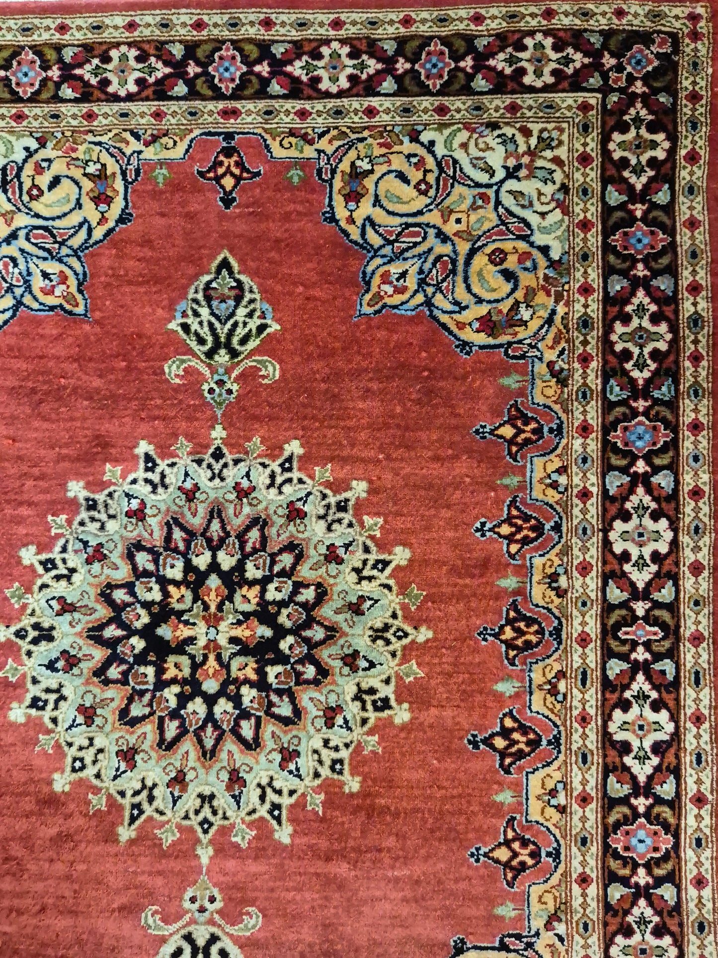 Ghom Seidenteppich Seide auf Seide Medaillon feine Knüpfung