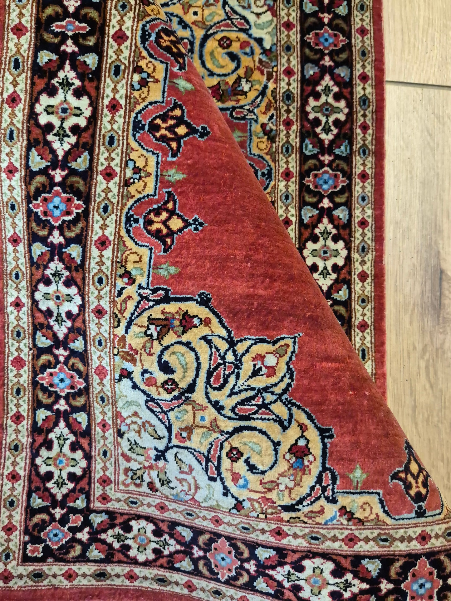 Ghom Seidenteppich Seide auf Seide Medaillon feine Knüpfung