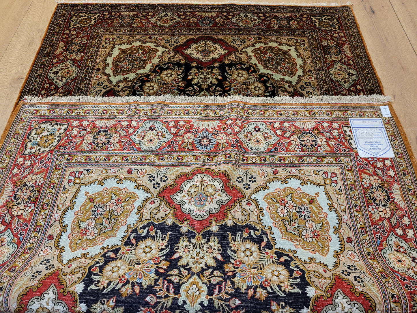 Ghom Seide Teppich Medaillon Blumenornamente feine Knüpfung