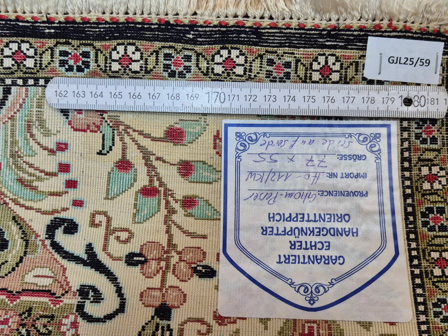 Ghom Seidenteppich Seide auf Seide Blumenkorb florales Design