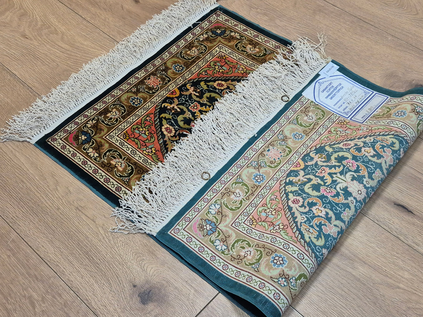 Hereke Seidenteppich Seide auf Seide Medaillon florales Muster