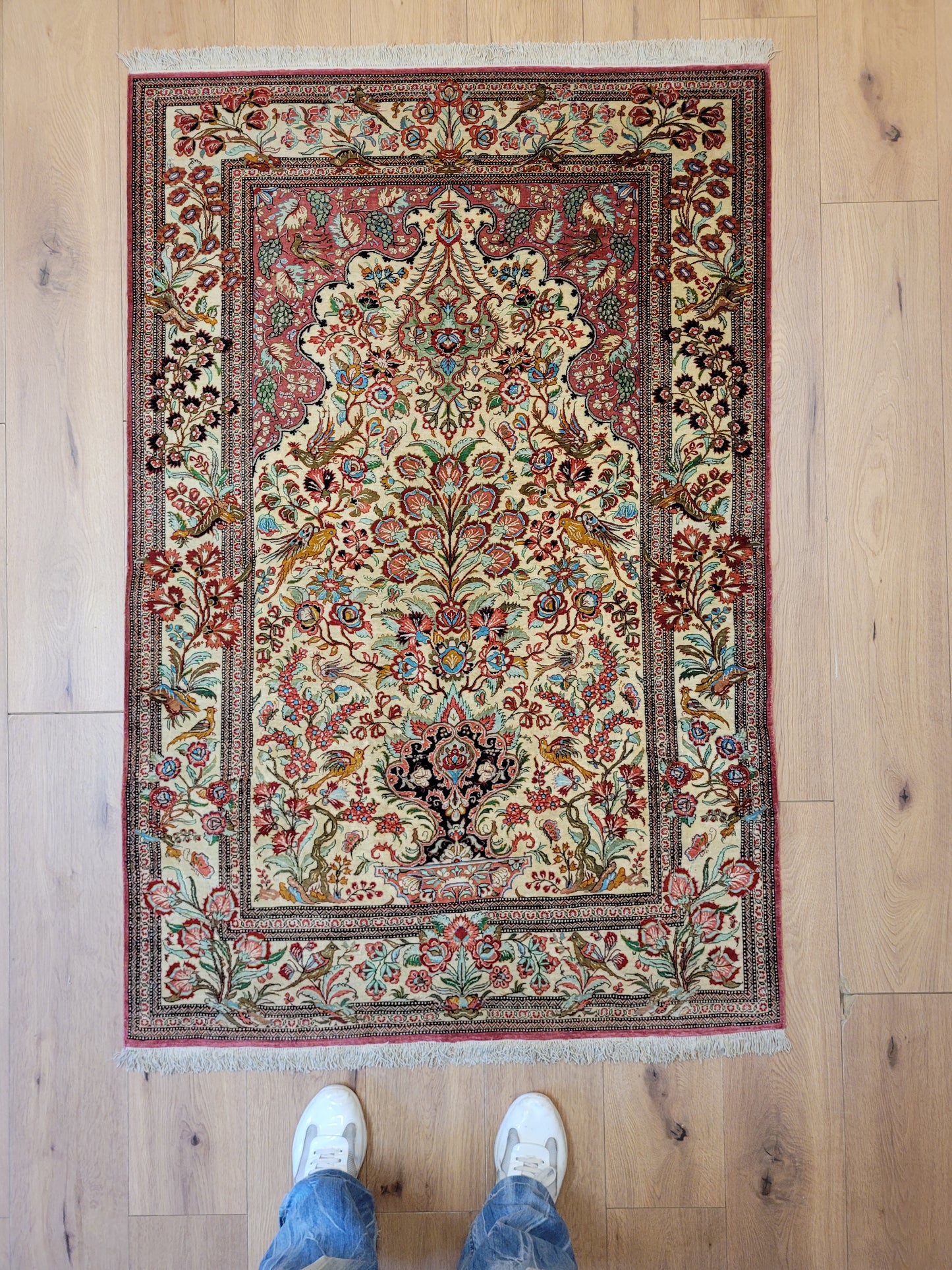 Ghom Seidenteppich Seide auf Seide feine Blumenmotive