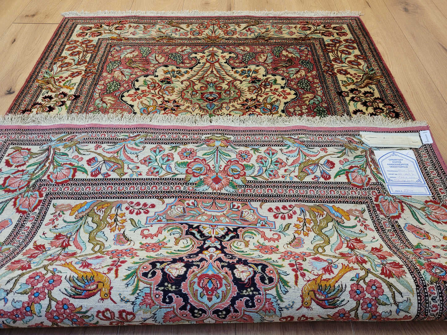 Ghom Seidenteppich Seide auf Seide feine Blumenmotive